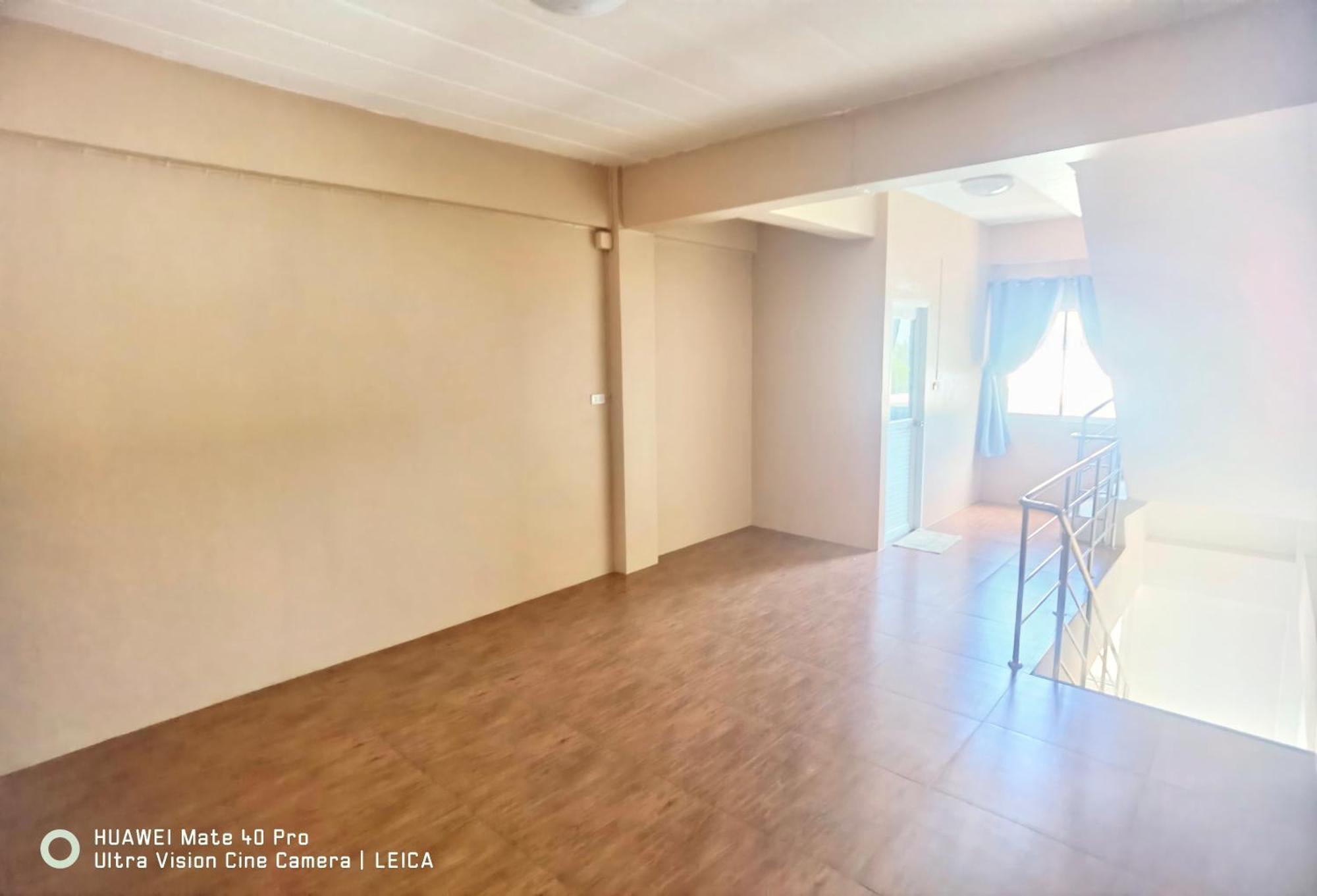 115 Townhouse Hotel Ban Khlong Krang Exterior photo
