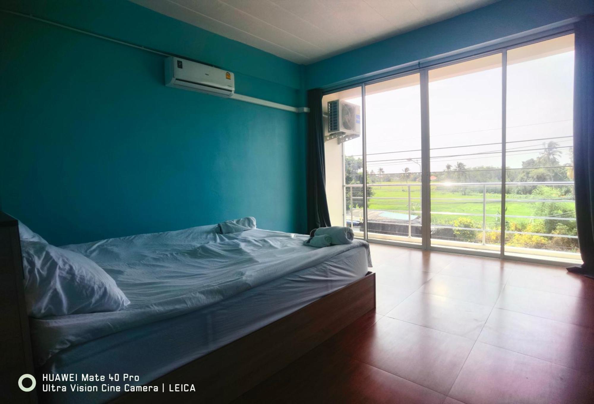 115 Townhouse Hotel Ban Khlong Krang Exterior photo