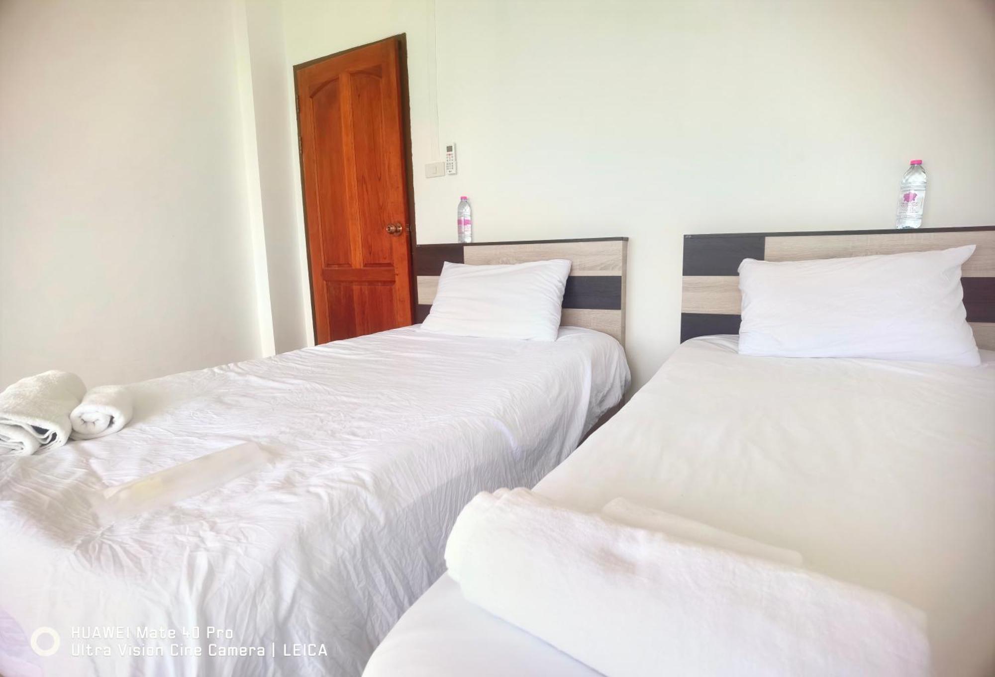 115 Townhouse Hotel Ban Khlong Krang Exterior photo